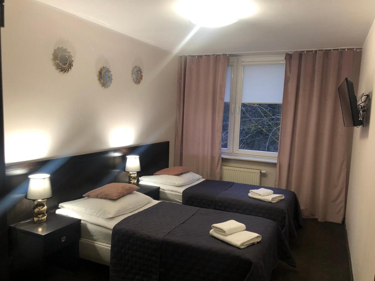 Hotel Sosnowe Zacisze Kleosin Exterior foto