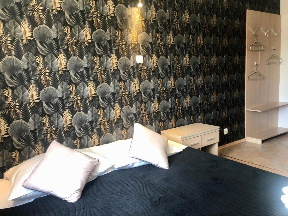 Hotel Sosnowe Zacisze Kleosin Exterior foto