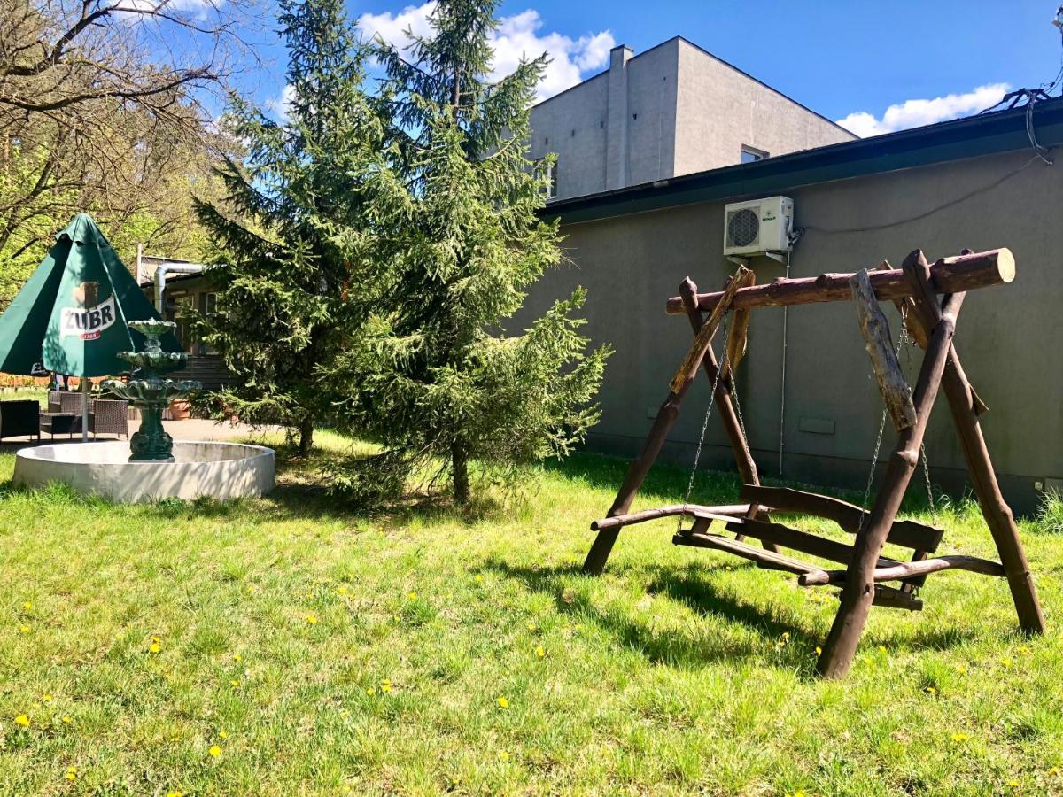 Hotel Sosnowe Zacisze Kleosin Exterior foto